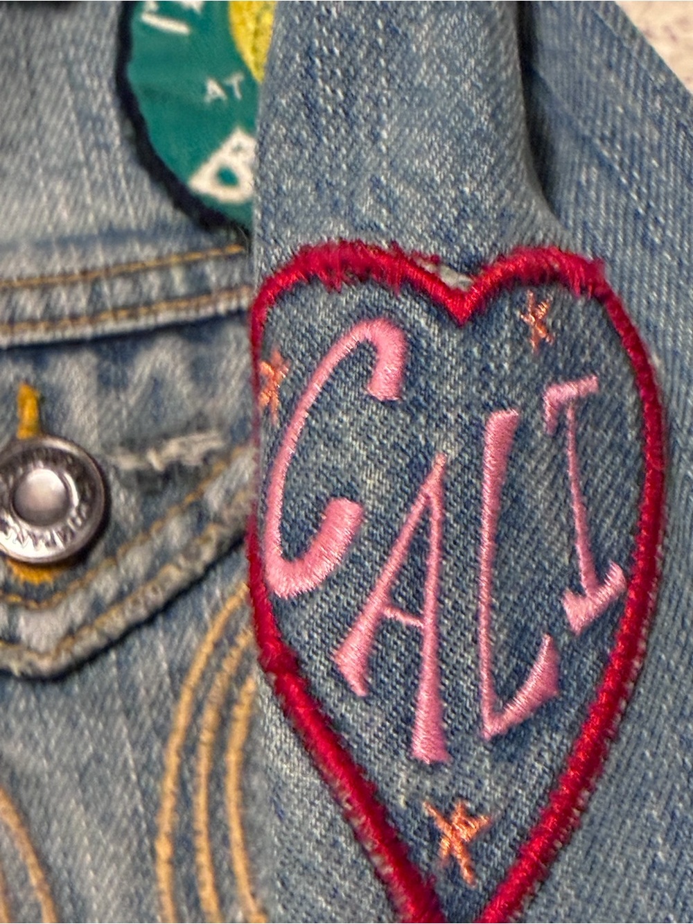 Hollister Light Blue Denim Jacket with Fun Patches, size large, 100% cotton - Picture 13 of 15